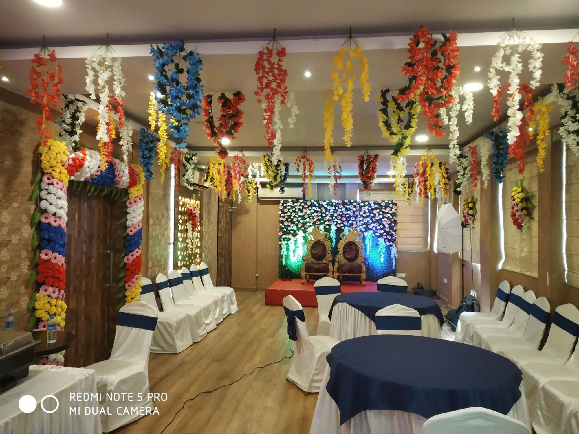 Hotel Comfotel Kalküta Dış mekan fotoğraf