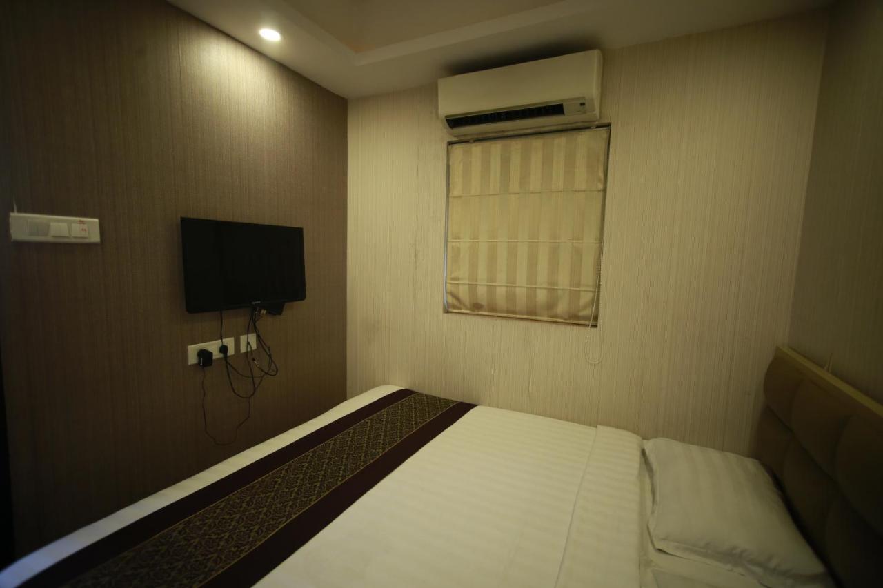Hotel Comfotel Kalküta Dış mekan fotoğraf