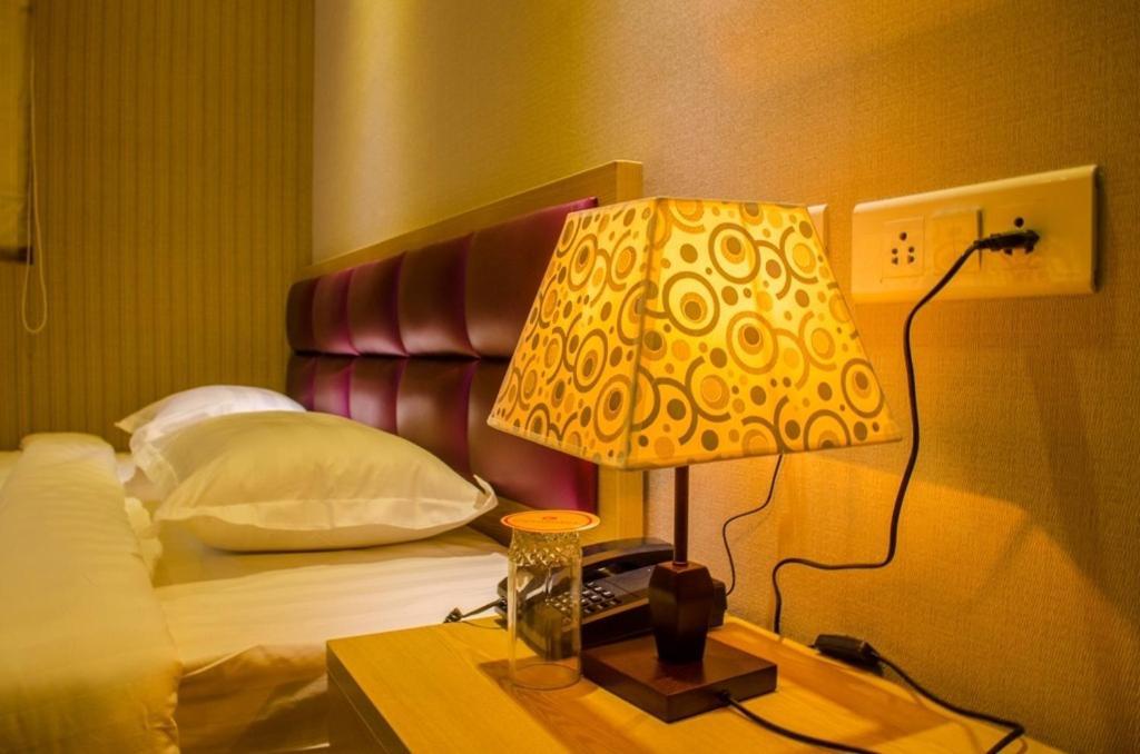 Hotel Comfotel Kalküta Dış mekan fotoğraf
