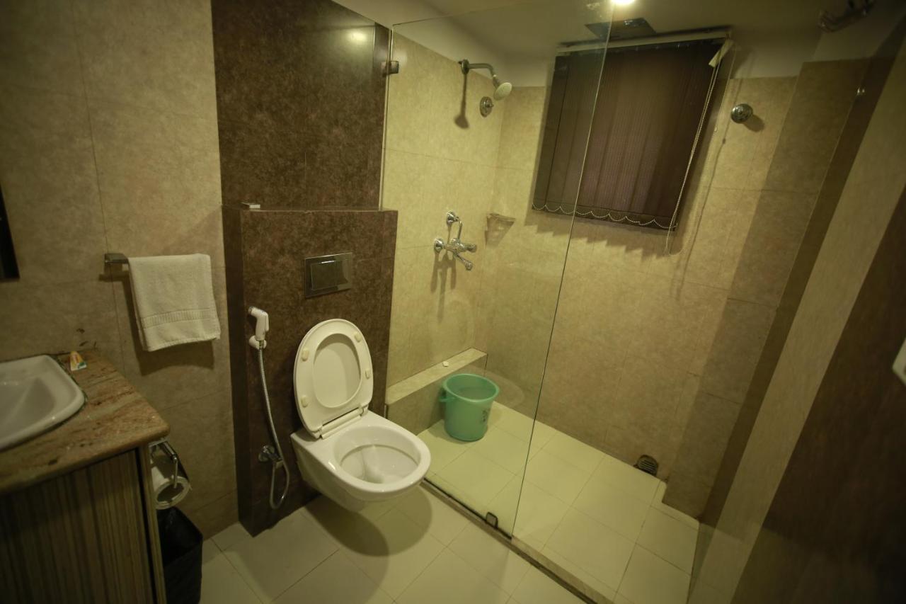 Hotel Comfotel Kalküta Dış mekan fotoğraf