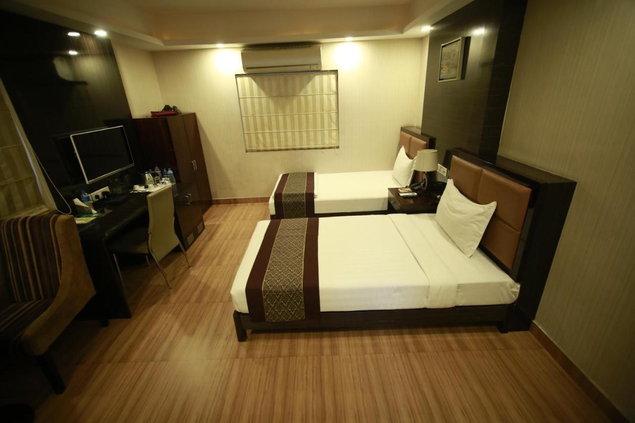 Hotel Comfotel Kalküta Dış mekan fotoğraf