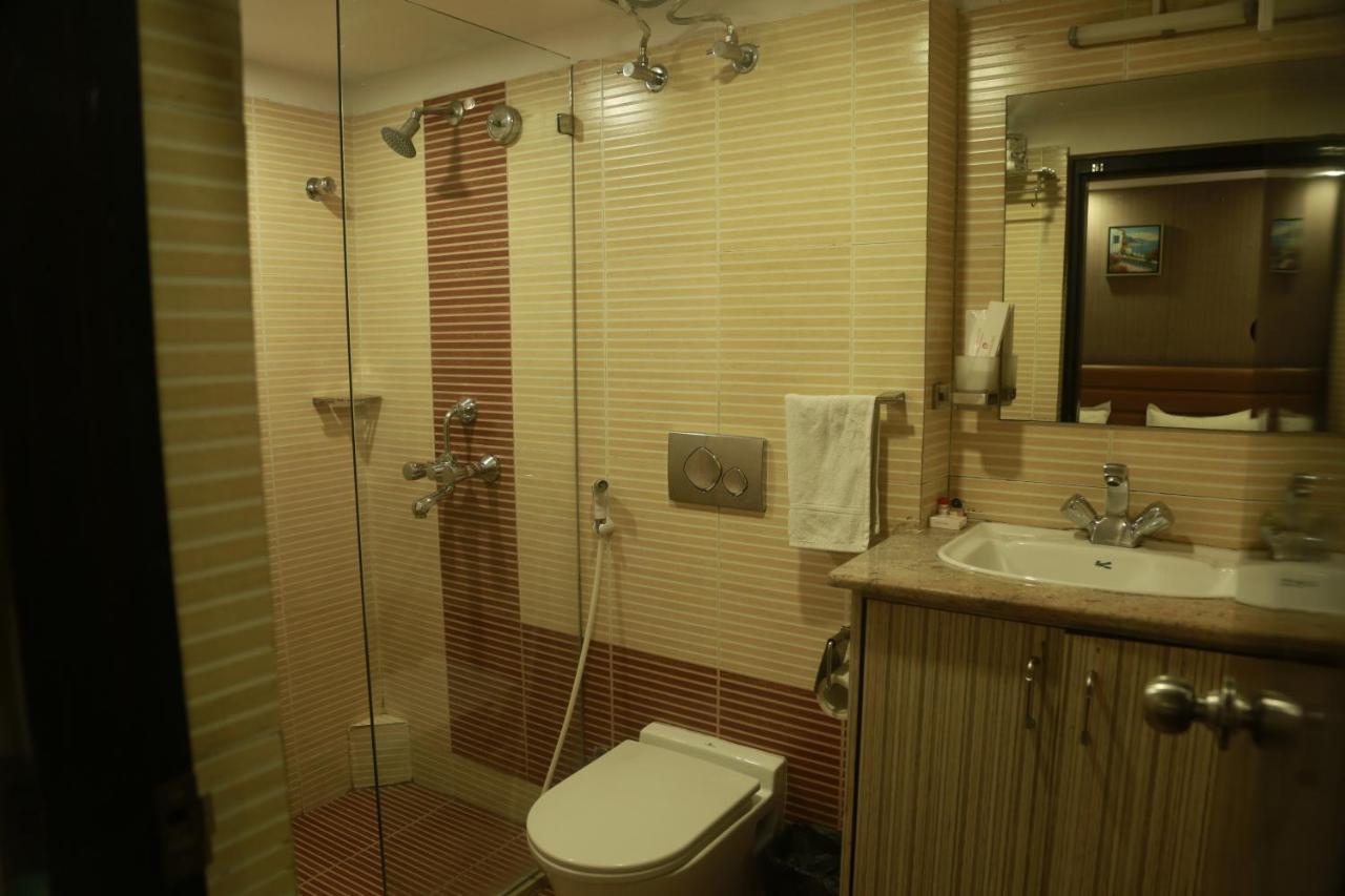 Hotel Comfotel Kalküta Dış mekan fotoğraf