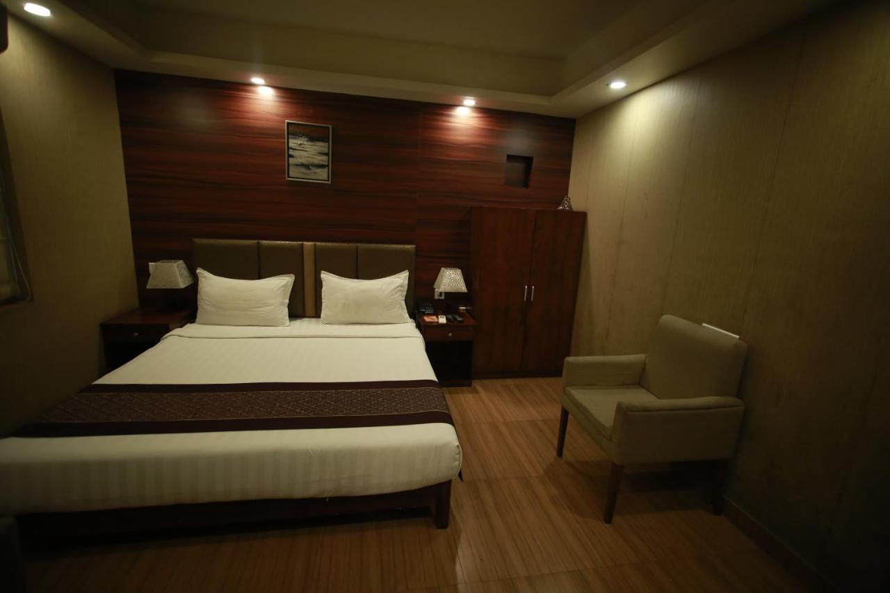 Hotel Comfotel Kalküta Dış mekan fotoğraf