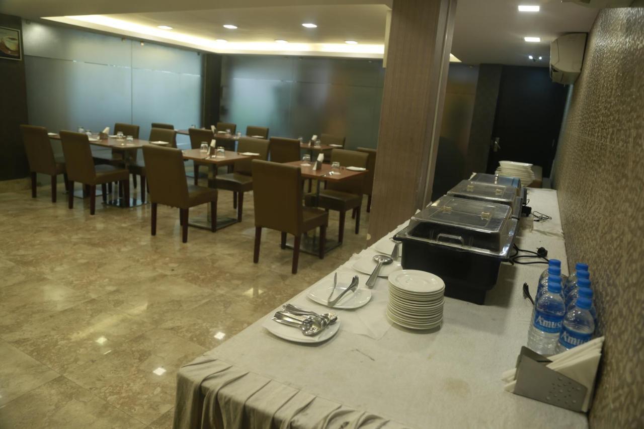 Hotel Comfotel Kalküta Dış mekan fotoğraf